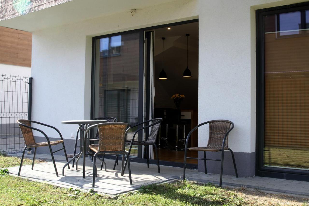 Apartamento Lawendowy Zakatek - Klimatyzacja - Ogrodek - Prywatny Parking Rzeszów Exterior foto
